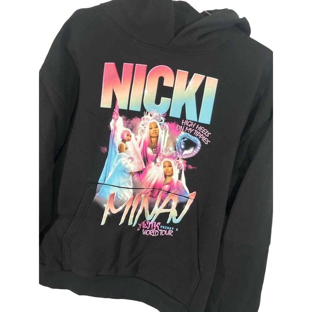 Nicki Minaj Pink Friday 2 World Tour Hip Hop Rap Concert Hoodie Sweatshirt LARGE